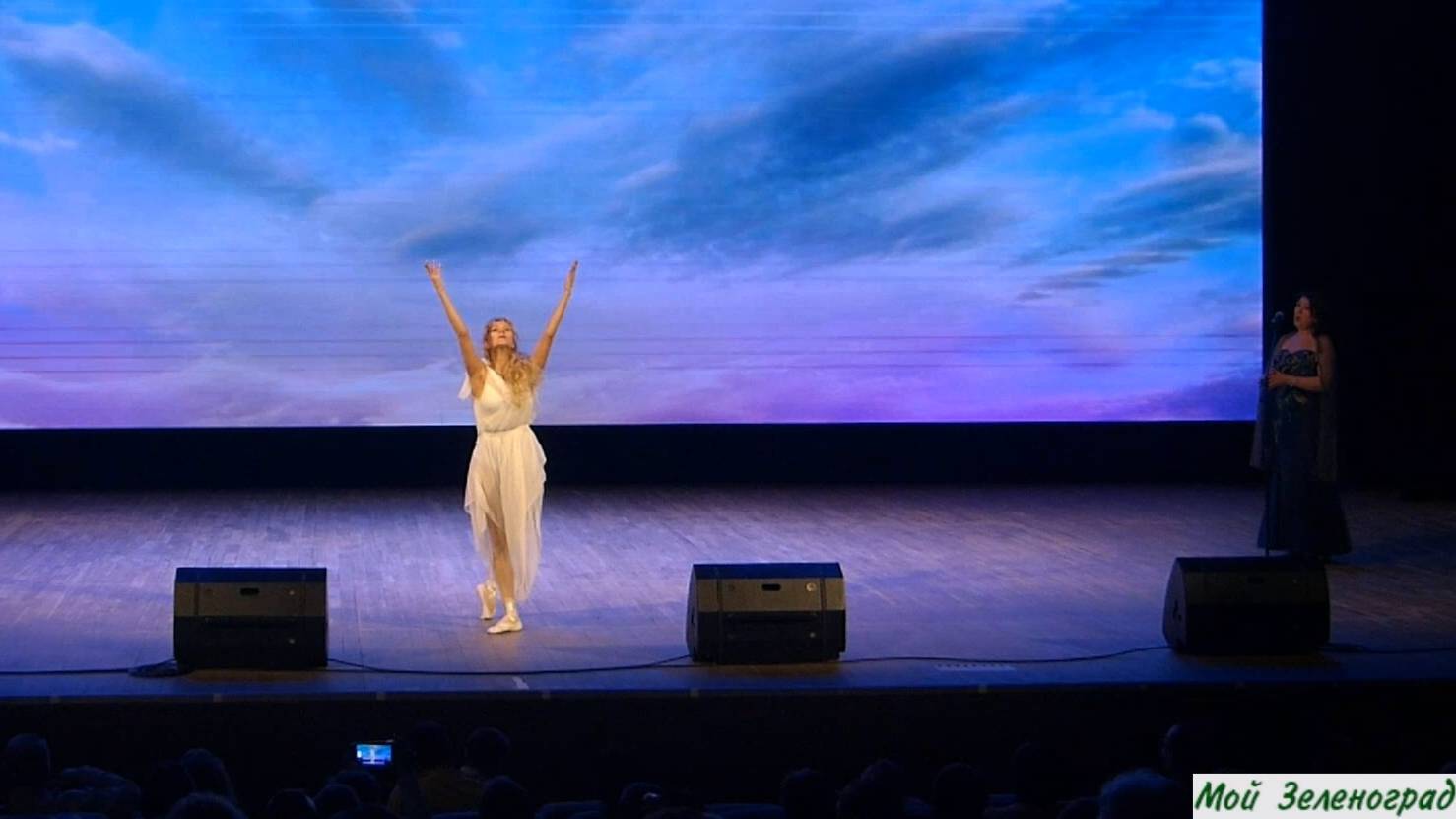 Ярославна Епанчинцева, вокал - Лариса Тараканова. Молитва (муз. А. Дворжака) смотреть онлайн