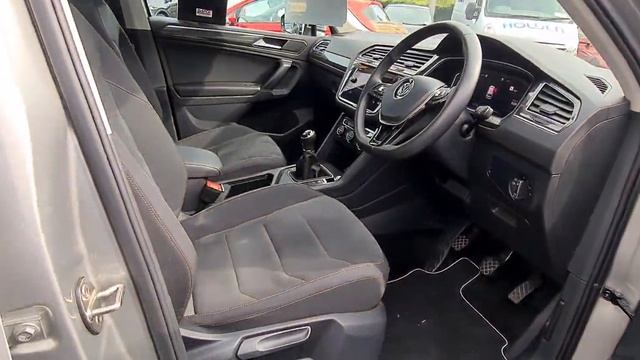 191C11872 - 2019 Volkswagen Tiguan R-Line 2.0TDi 150HP 5DR 35,900 смотреть онлайн