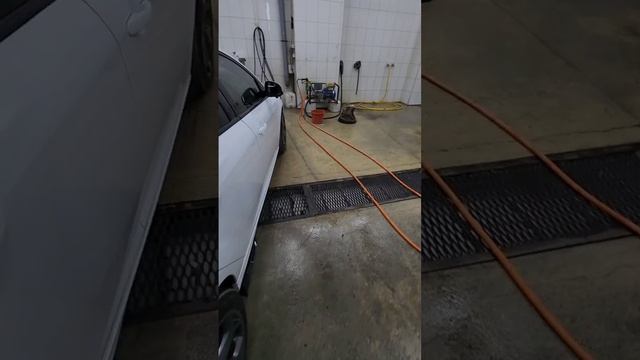 Ford_Focus_3_2.0.mp4