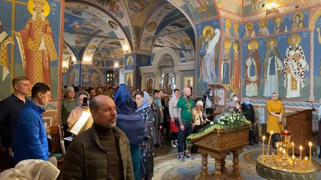 Божественная Литургия. Вход Господень во Иерусалим смотреть онлайн