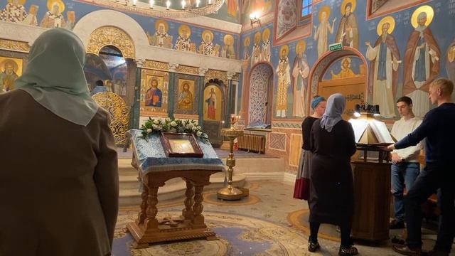 Божественная Литургия Введение во храм Пресвятой Богородицы смотреть онлайн
