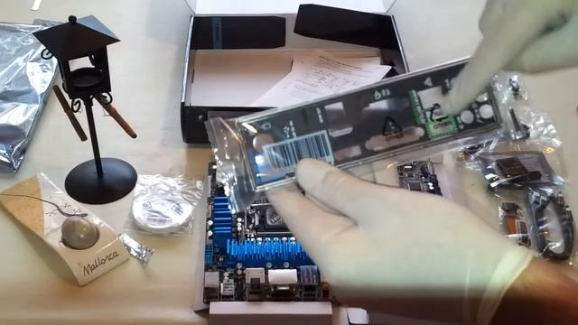 Unboxing Scheda madre ASUS P8Z77V-pro - Assembliamo un pc! смотреть онлайн
