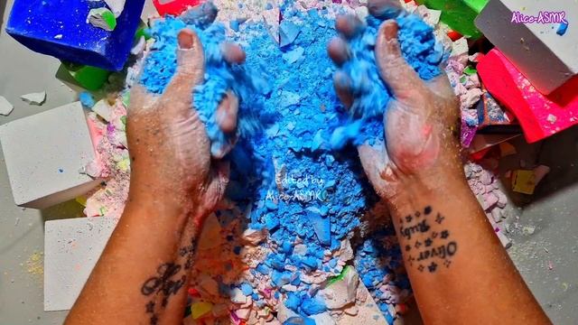 Neon Dyed Gym Chalk | Mass Crush | Snaps & Crushes Only Edit смотреть онлайн