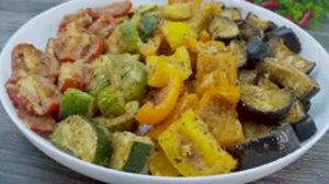 Вкусный рецепт горячего салата из овощей, не стыдно и на праздничный стол подать.