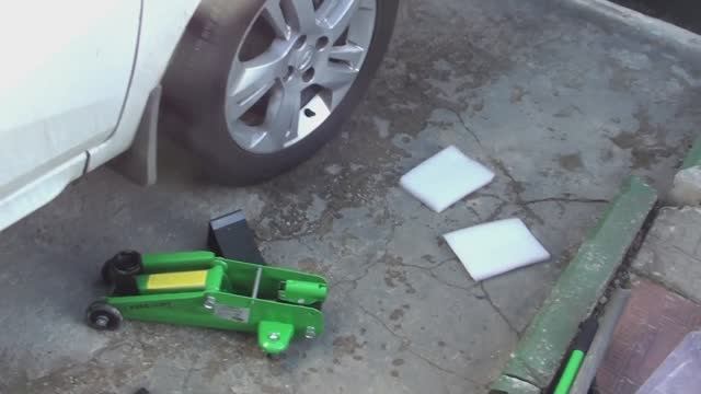 Весна пришла// Поменял колеса на Ладушке// Испытал гайковёрт "Днестр" смотреть онлайн