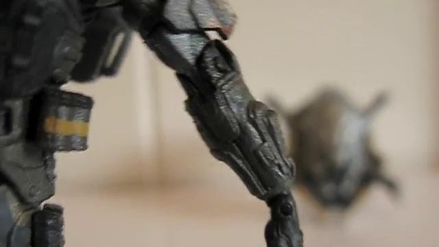 McFarlane Halo Anniversary Dutch Action Figure Review смотреть онлайн