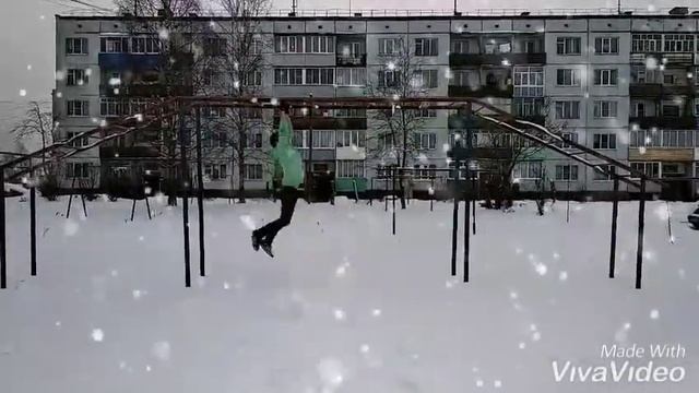 Зима-свежий воздух-прогулка по железному городку!) смотреть онлайн
