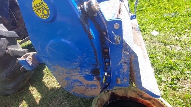 почвофреза Solis, замена масла.