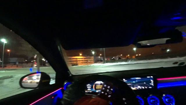 A35 AMG on an icy parking lot смотреть онлайн