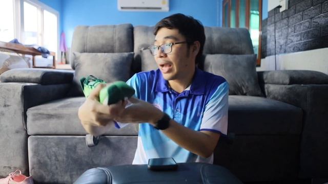 แกะกล่อง Unbox 361 Flame 2.5 ปรับผ้าใหม่ เปลี่ยนอะไรไปเยอะ смотреть онлайн
