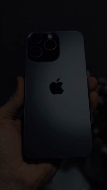 Распаковка IPhone 15 Pro Max! Подпишись тут будет много секротов про Apple 🍏 #iphone #ios17 #айфой смотреть онлайн