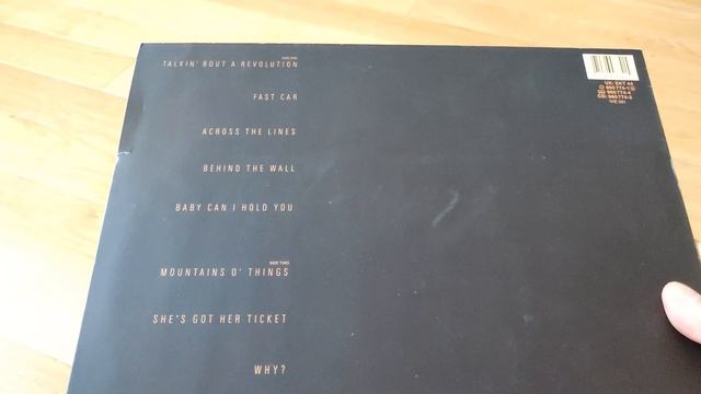 Vinyl record opening #67 Tracy Chapman смотреть онлайн