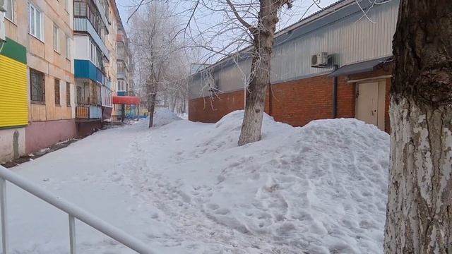 кормим пеструшку смотреть онлайн