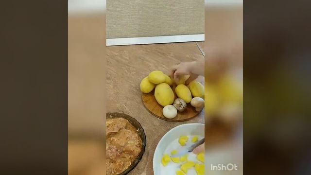 Картофель с курицей смотреть онлайн