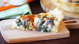 Сочный Киш с грибами и шпинатом: идеальный завтрак или ужин!