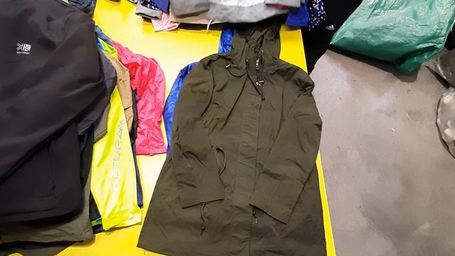 Ветровки (-UK-Ligh Zip Jackets) - C 525 смотреть онлайн