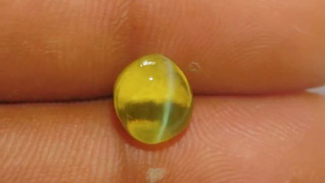 3.29-Carat Rare VVS-Clarity Chrysoberyl Cat's Eye смотреть онлайн