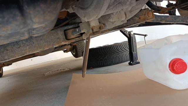 Mitsubishi Colt Z30 (2002-2012) Manual Transmission Oil Replacement Service