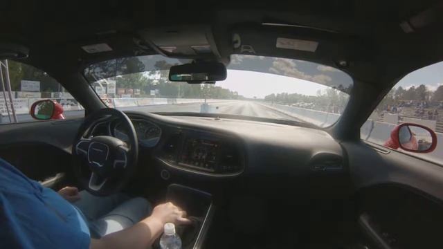 2016 Challenger Scat Pack 1/8 mile action 7.852 @ 91.22 смотреть онлайн