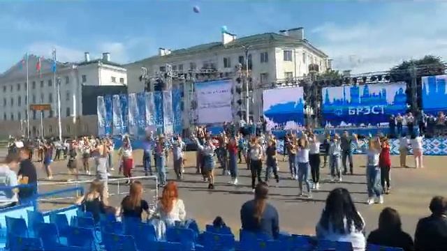 1000 лет городу Бресту пл Ленина смотреть онлайн