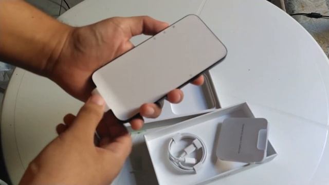Apple iPhone 13 - UNBOXING смотреть онлайн