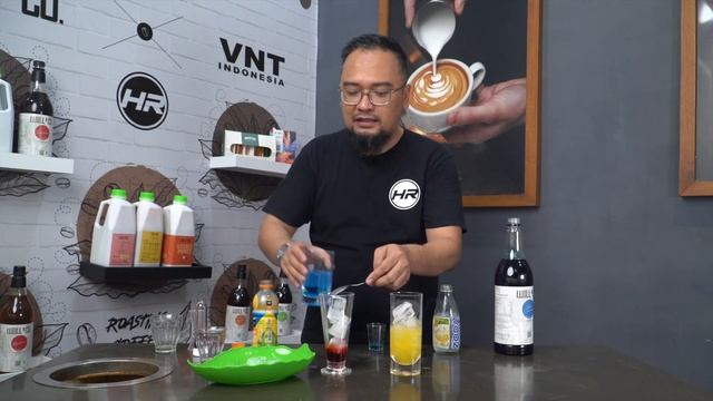 2 RESEP MINUMAN BERBAHAN SYRUP BLUE CURACAO смотреть онлайн