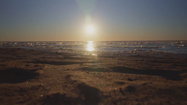 Ленинградская обл. Петергоф. Санкт-Петербург. Рассвет на о. Ильмень смотреть онлайн