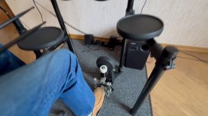 Yamaha DTX452K - электронная ударная установка в идеальном состоянии