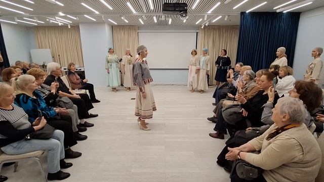 Коллекция, дизайнер Марина Писарева. смотреть онлайн