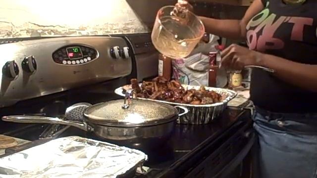 BARBEQUE BABY BACKS BAKED BEANS AND STRING BEANS WITH POTATOES N' BACON FINALE 10 31 10