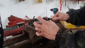 Как легко заменить пыльники направляющих суппорта