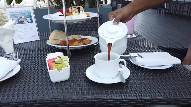 High Tea under the clouds | Best view High Tea | Cinnamon Red Colombo смотреть онлайн