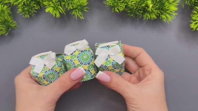 4 простые идеи упаковки подарков с использованием бумажных стаканчиков смотреть онлайн