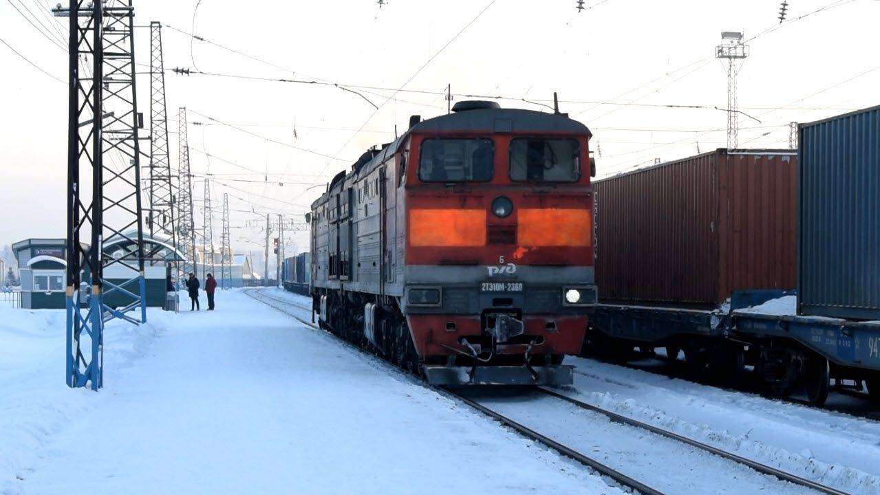 Тепловоз 2ТЭ10М-2360. Резервом. Звук 10Д100.