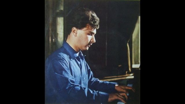 Radu Lupu plays Schubert Piano Sonata in A minor, D.784 – live 1974 смотреть онлайн