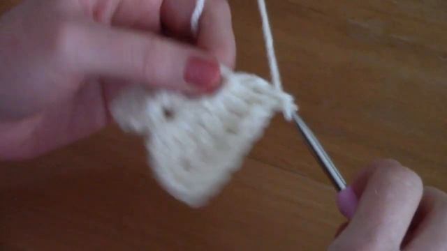 CROCHET OUTLANDER INSPIRED SHAWL | Easy Wrap Crochet Tutorial & Free Written Pattern смотреть онлайн