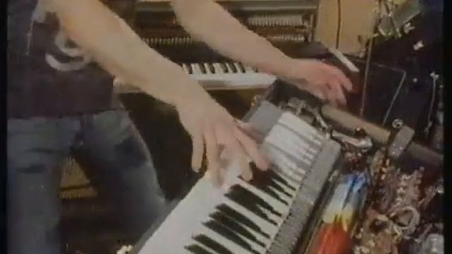 VHQ(VS) XTC - Neon Shuffle смотреть онлайн