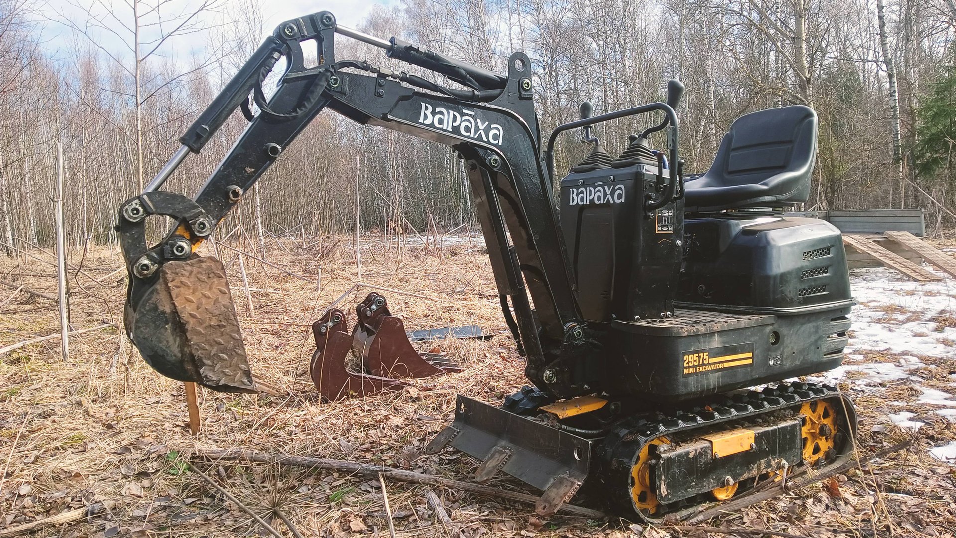 Мини экскаватор 29575 серповидный ковш , испытание. смотреть онлайн