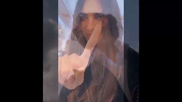 ¿Qué Pasó Con Tuba Büyüküstün, Su Voz No Se Escucha Desde Hace Dos Días?