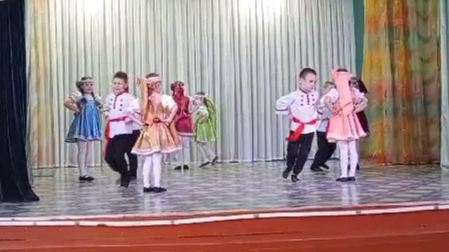 Танец "Ложки расписные" смотреть онлайн