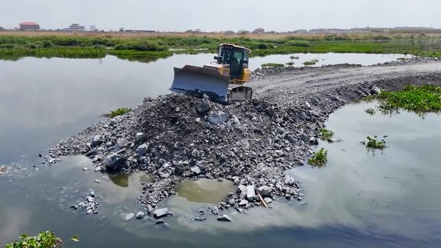 Строительство, дорога на озере, другой обзор смотреть онлайн