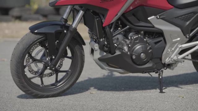 24. Best Touring Middle Weight : Honda NC750X смотреть онлайн