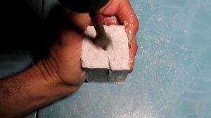 Как отлить рыболовное грузило из свинца для донки.