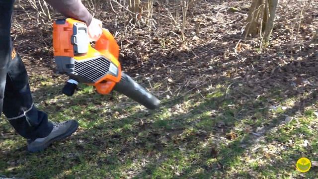 Husqvarna Akku Laubbläser 525iB - Ausführliche Erklärung und im Einsatz смотреть онлайн