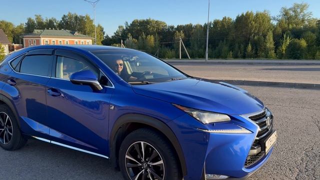 Lexus NX смотреть онлайн