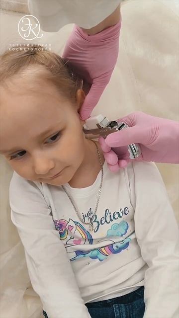 Прокол ушей смотреть онлайн