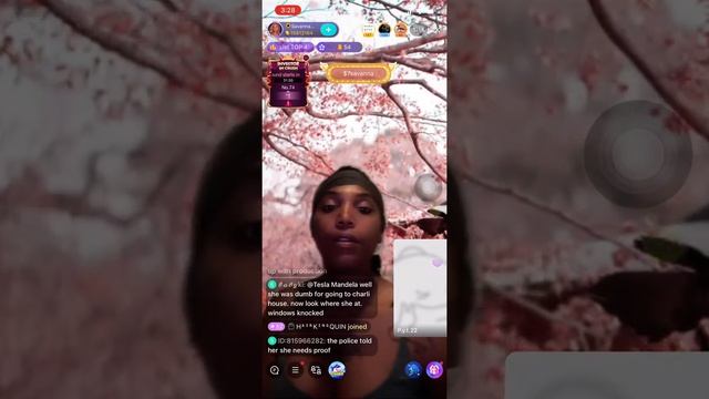 Savanna speaking on lo getting her windows bust an Charlie #mustwatch смотреть онлайн