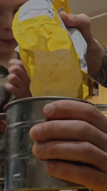 Ну, с масленицей что ли! #Блинчики #нутелла