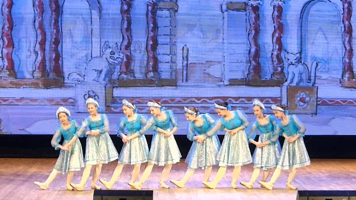 Балетная студия «Грация» (средняя группа) Русская миниатюра (из балета А. Лядова «Фея кукол») смотреть онлайн