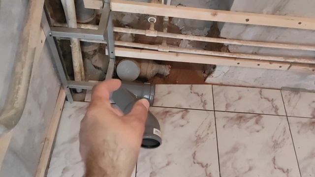 Можно ли УНИТАЗ ПЕРЕДВИНУТЬ от Стены. Как установить унитаз правильно своими руками. смотреть онлайн